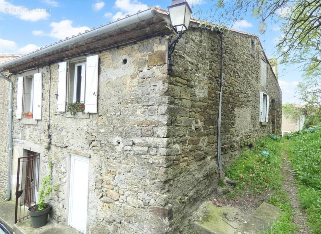 Photo 1 - Maison à LAGRASSE