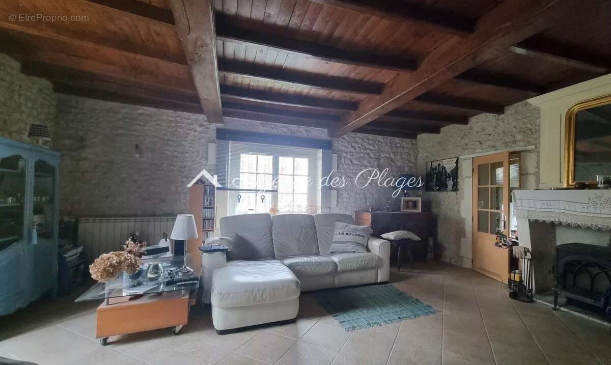 Maison à MESCHERS-SUR-GIRONDE