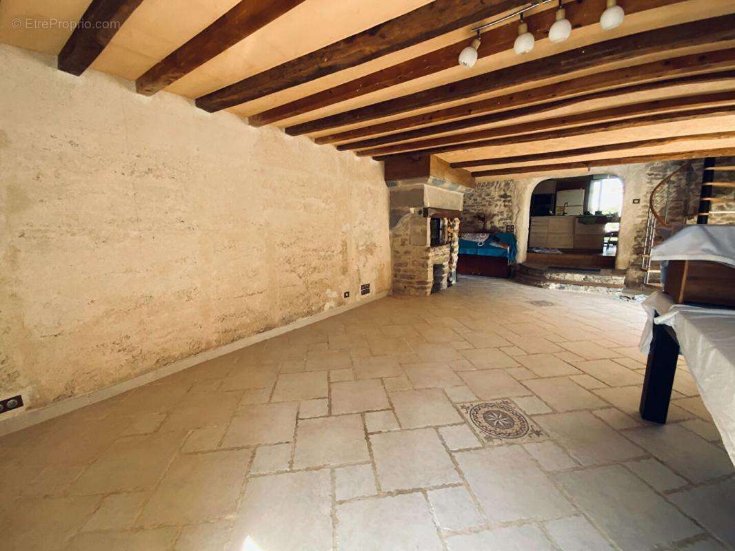 Maison à RIOZ