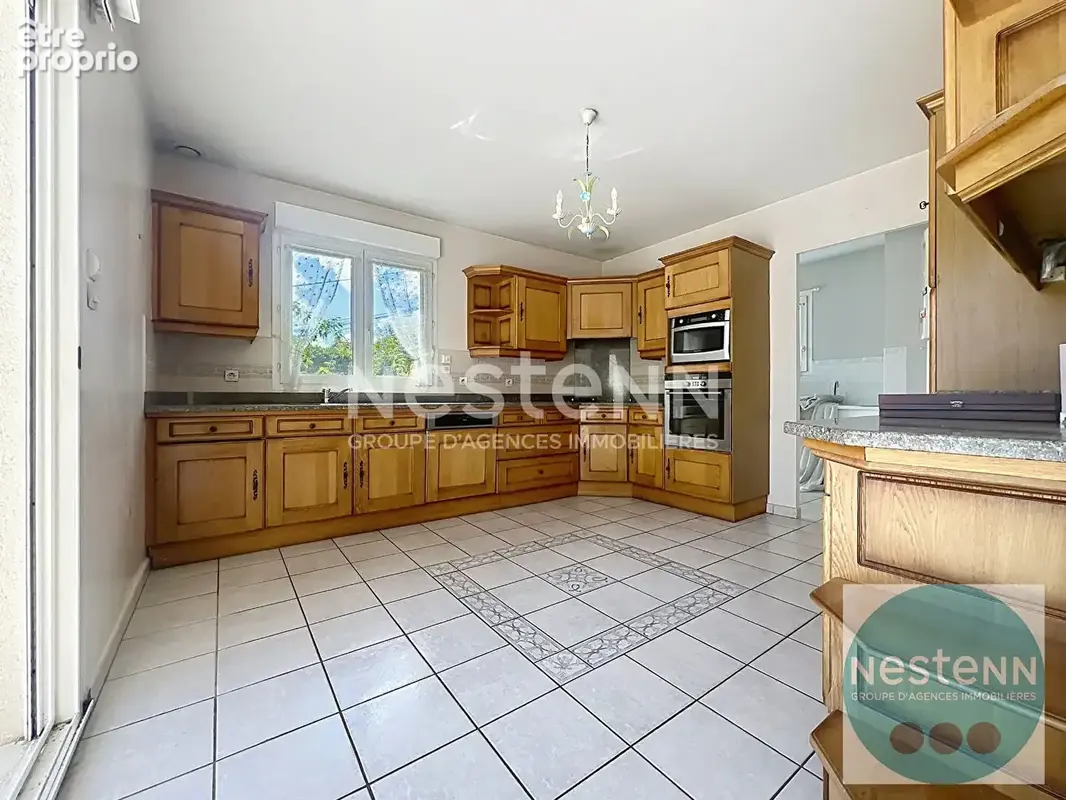 229 m² aux portes de Blois à La Chaussée-Saint-Victor : 5 chambres, suite au RDC et un prix au m² imbattable ! - photo 4