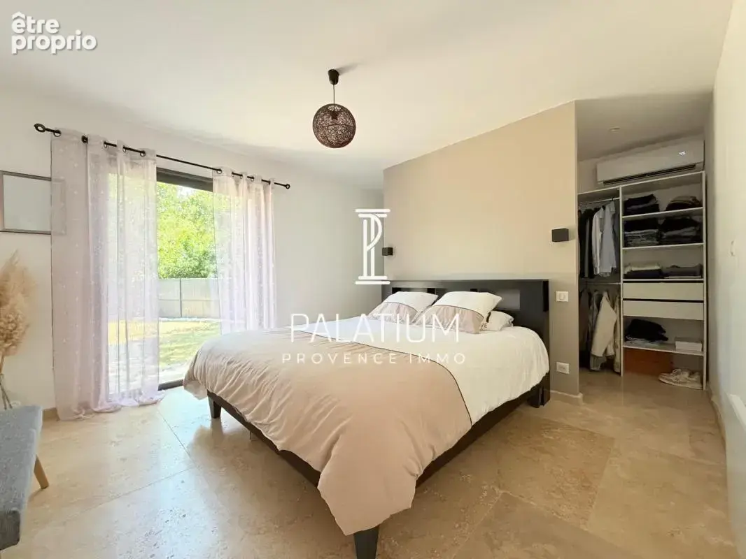 Villa récente de 118 m² – vue collines & fort potentiel - photo 15