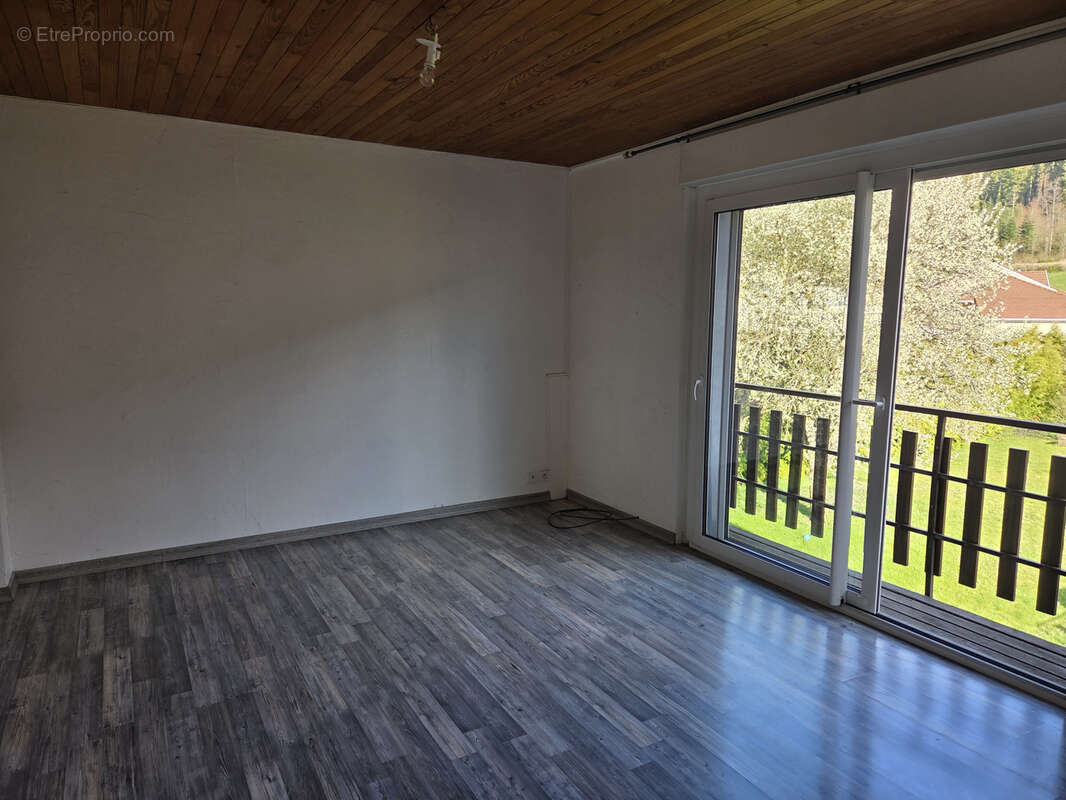 Appartement à GRANGES-NARBOZ