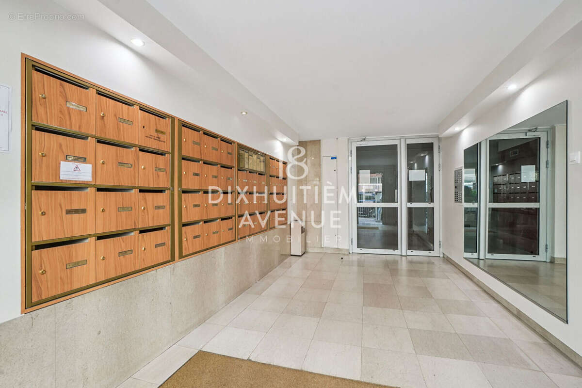 Appartement à PARIS-18E