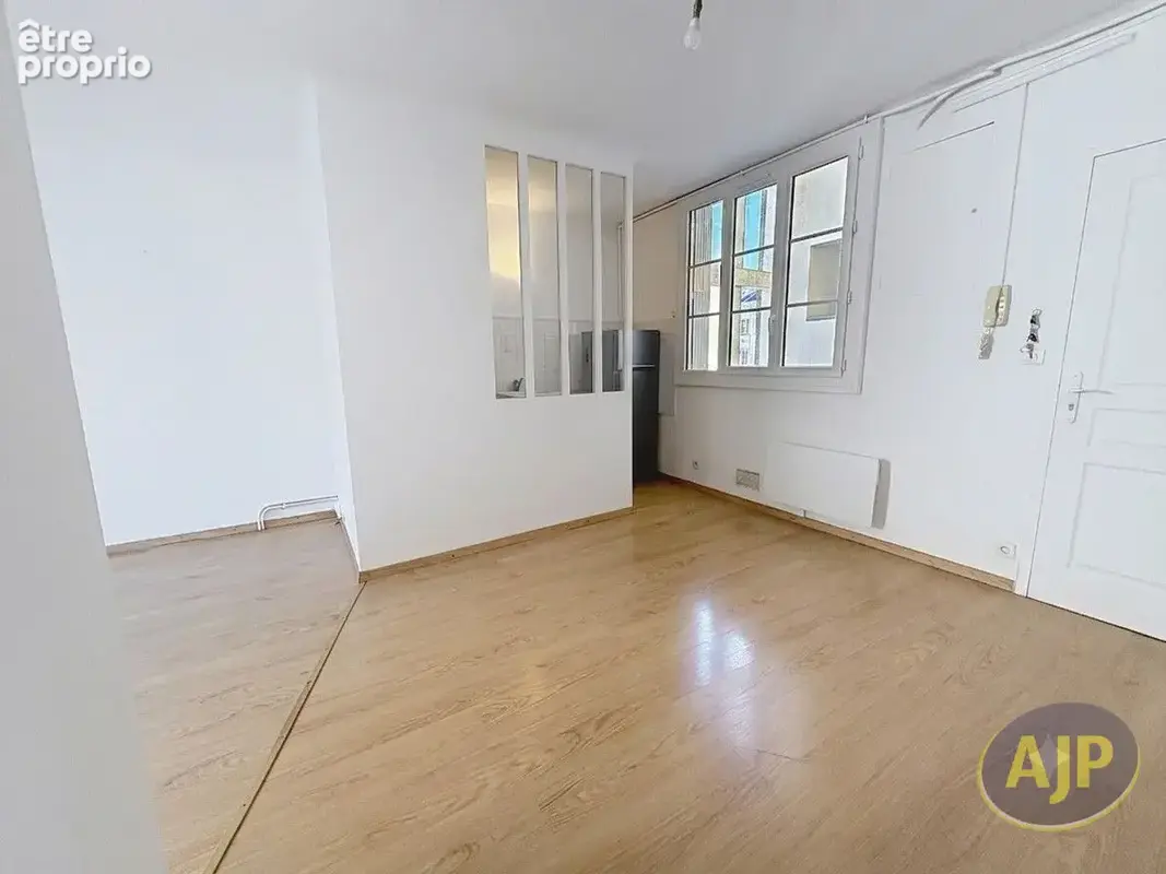 HYPER CENTRE - T1 bis rue Montaudouine - 28.82 m² - photo 2
