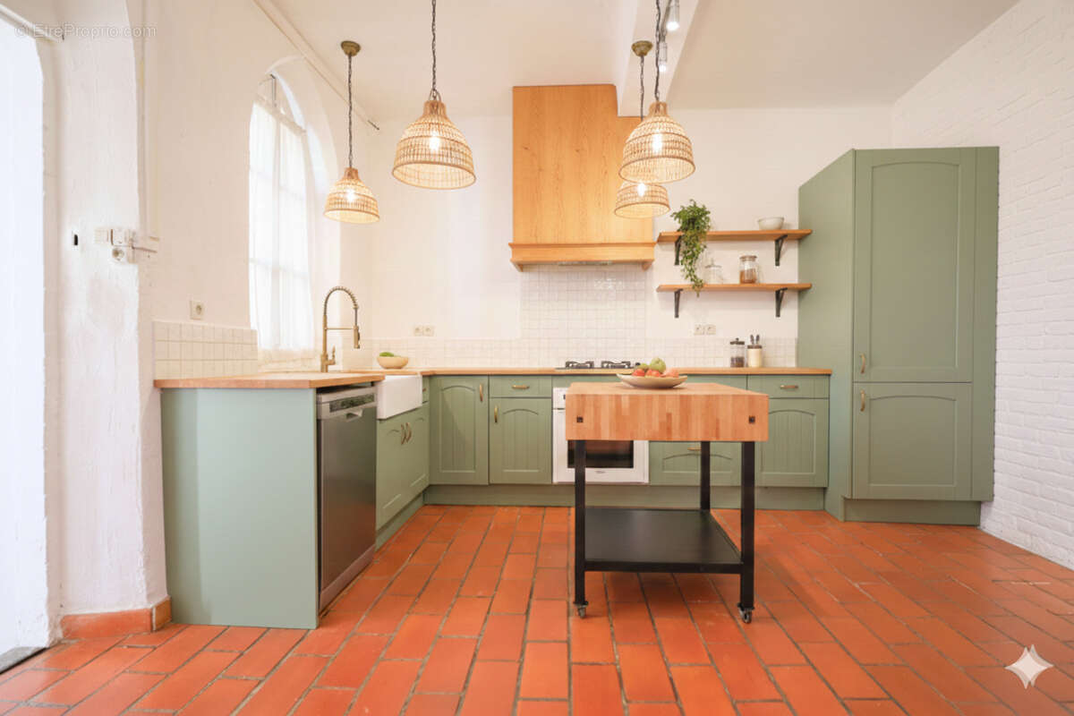 Maison à SOLLIES-TOUCAS