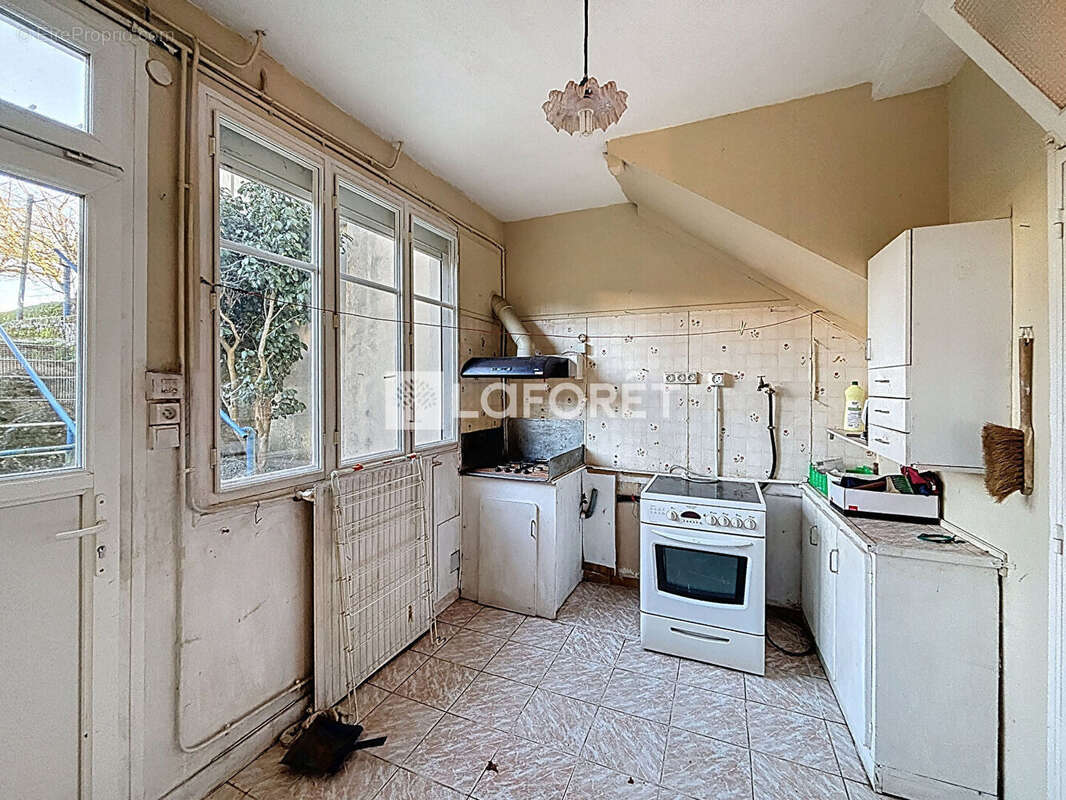 Maison Messei 9 pièces 213 m² - photo 5