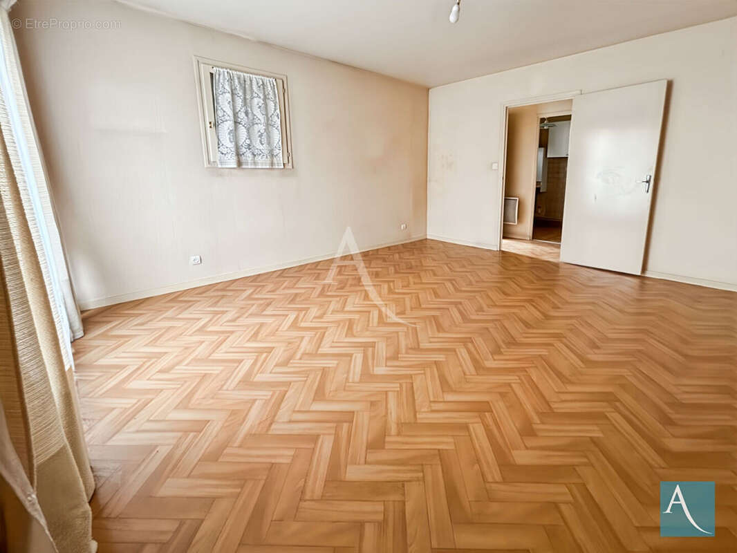 Studio 30 m² Étréchy centre - photo 3