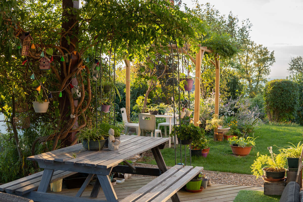 Maison à ANTHY-SUR-LEMAN