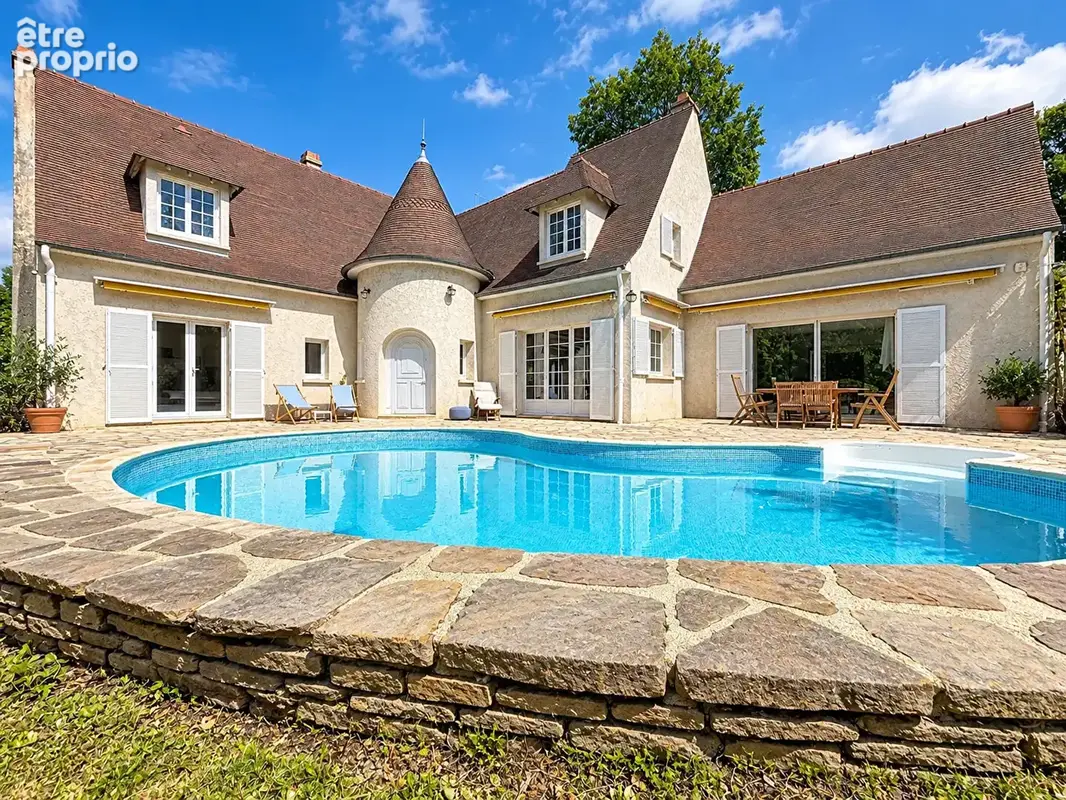 MARNES-LA-COQUETTE Demeure familiale de 330 m² - photo 2