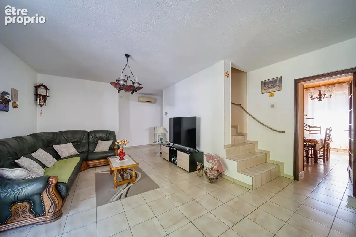 Maison individuelle, proches commodités avec garage double. - photo 3