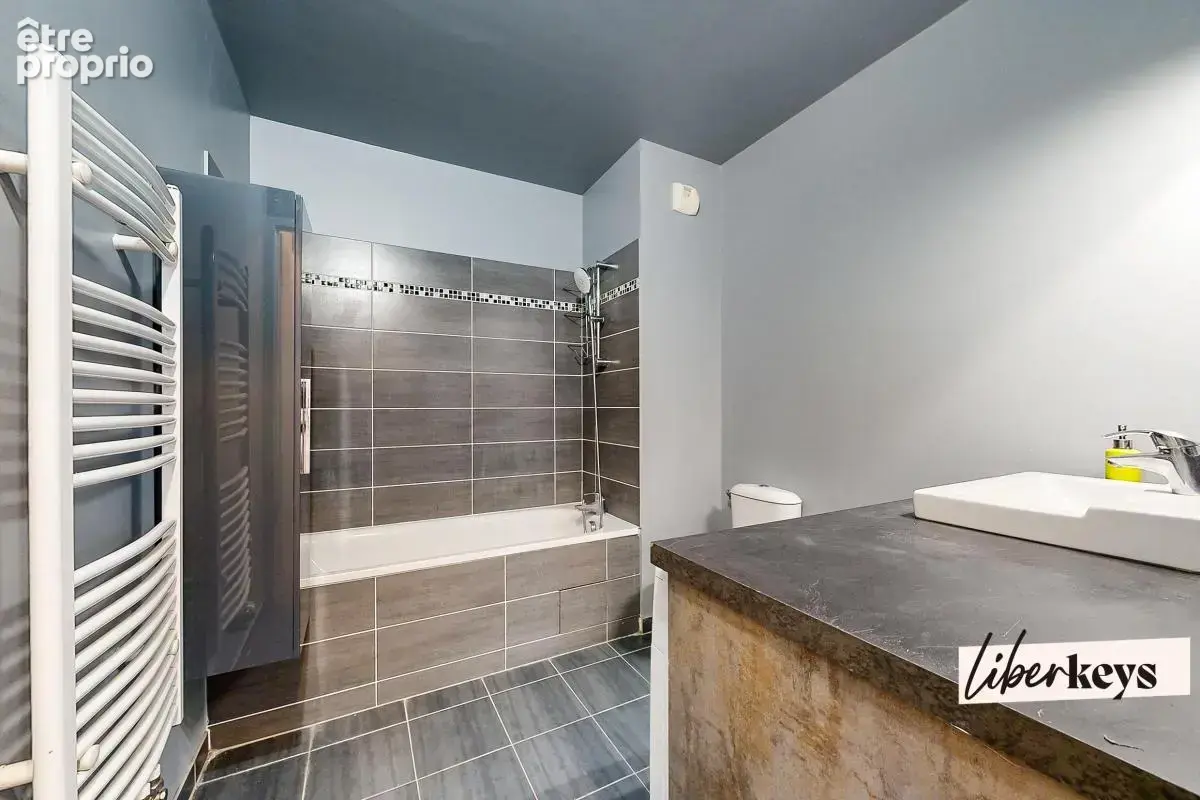 4 pièces familial de 80 m²  Balcon, parking, cave  Résidence 2015 - photo 10