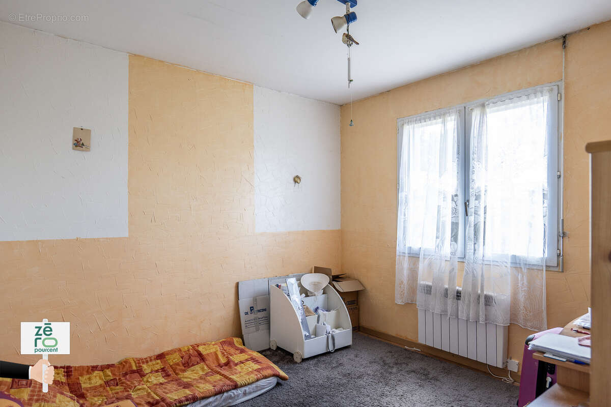 Maison à LA CHAPELLE-PALLUAU