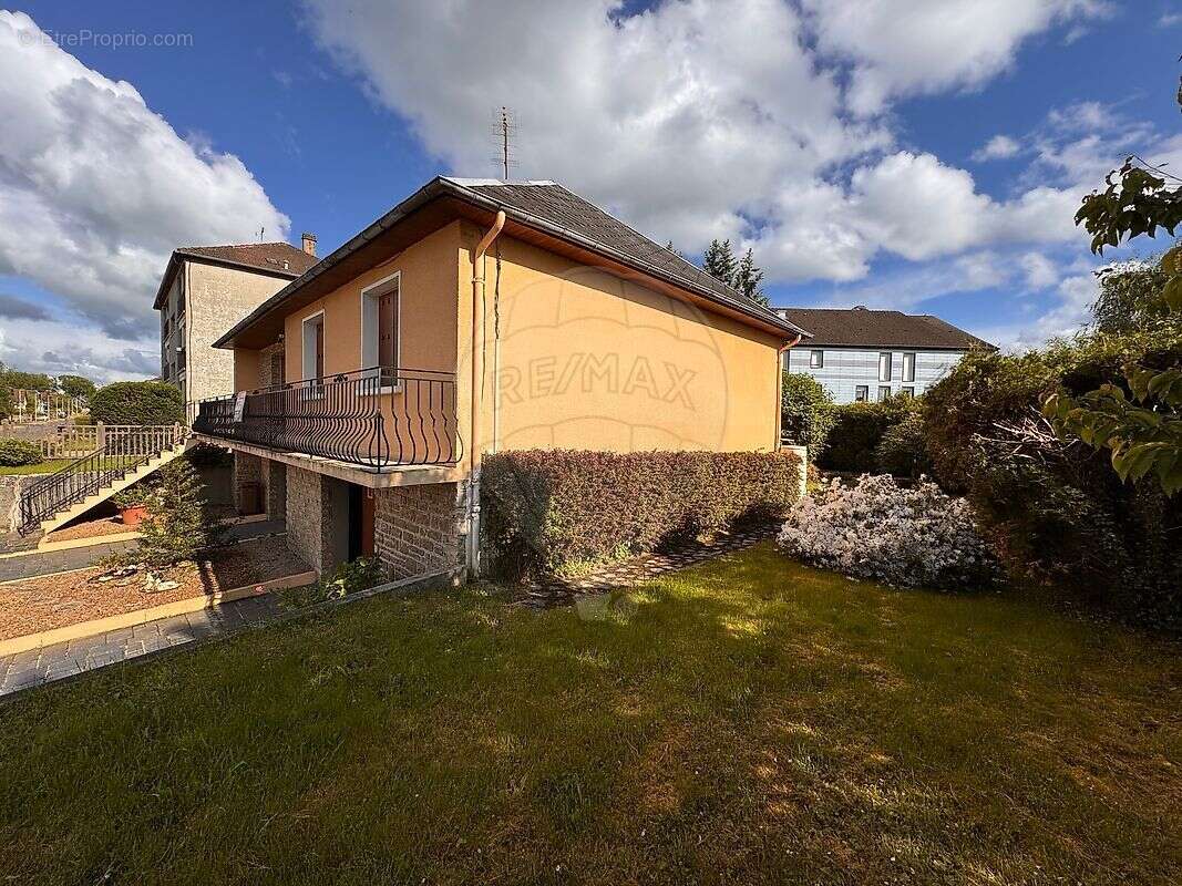 Maison à PREMERY