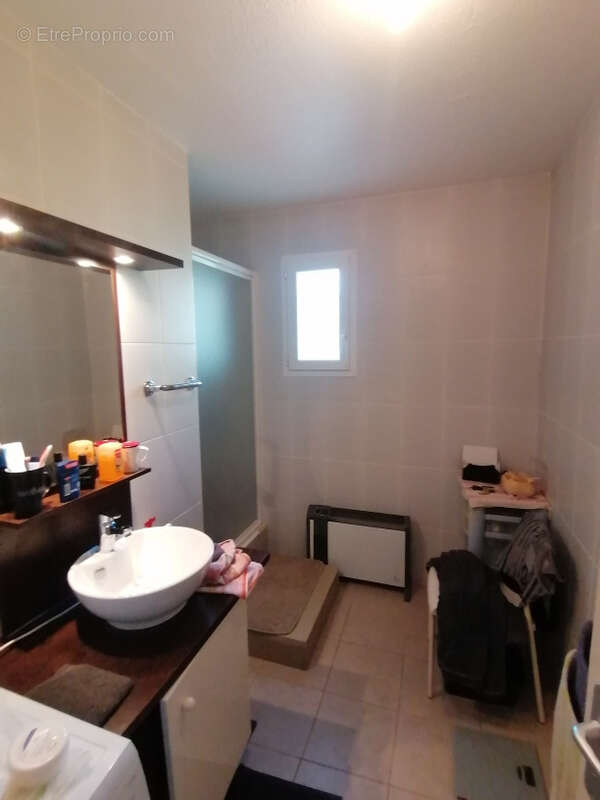 Appartement à LEZIGNAN-CORBIERES