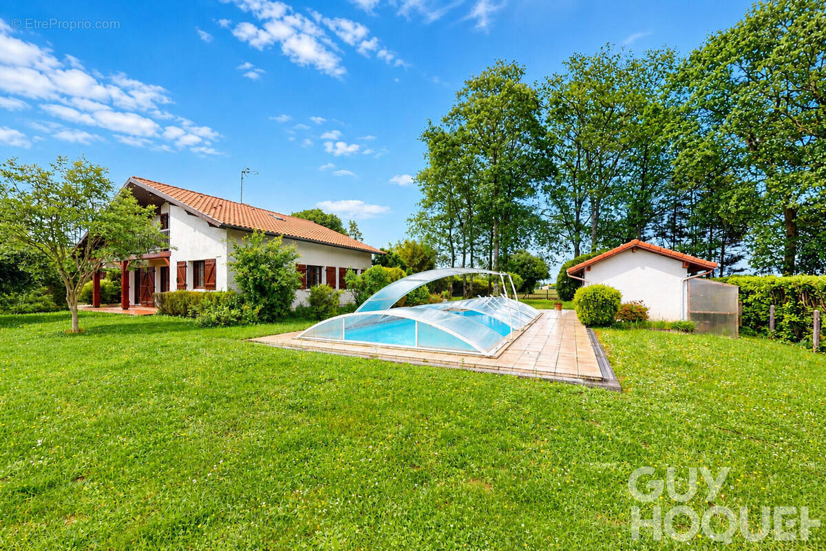 Maison à HAGETMAU