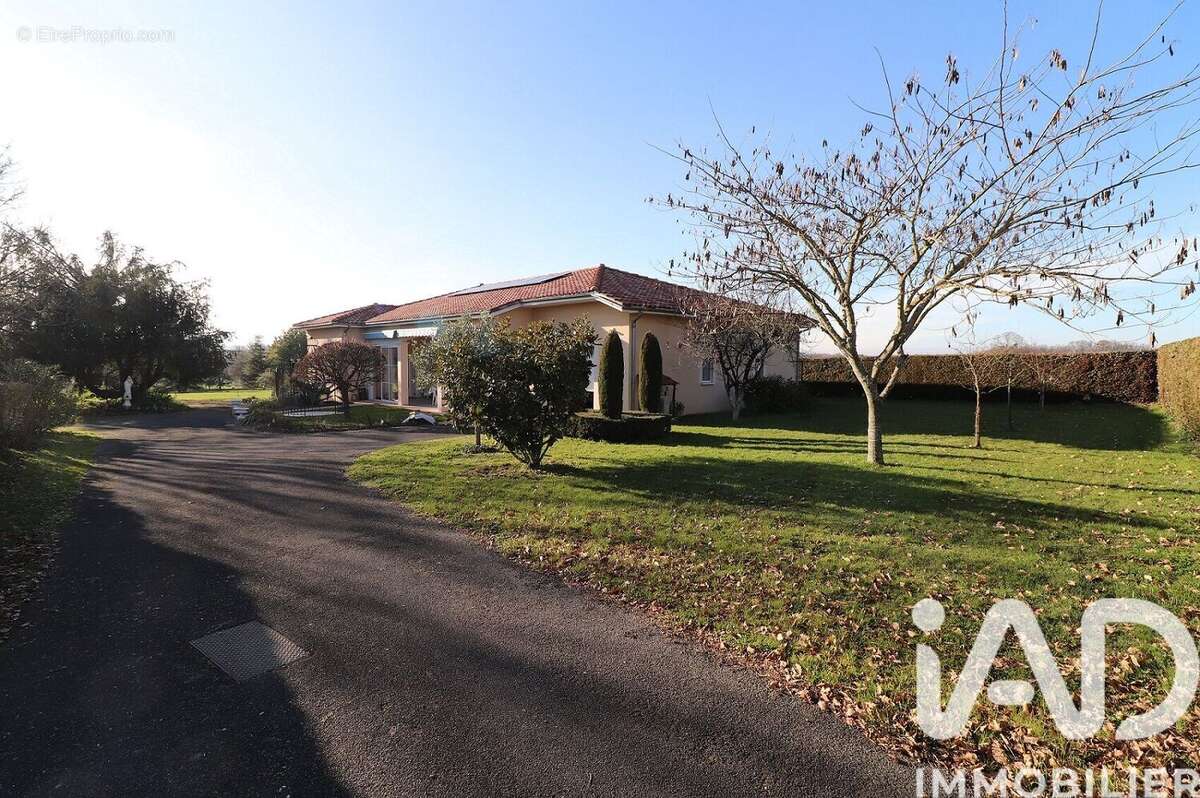 Photo 3 - Maison à SAINT-AULAYE