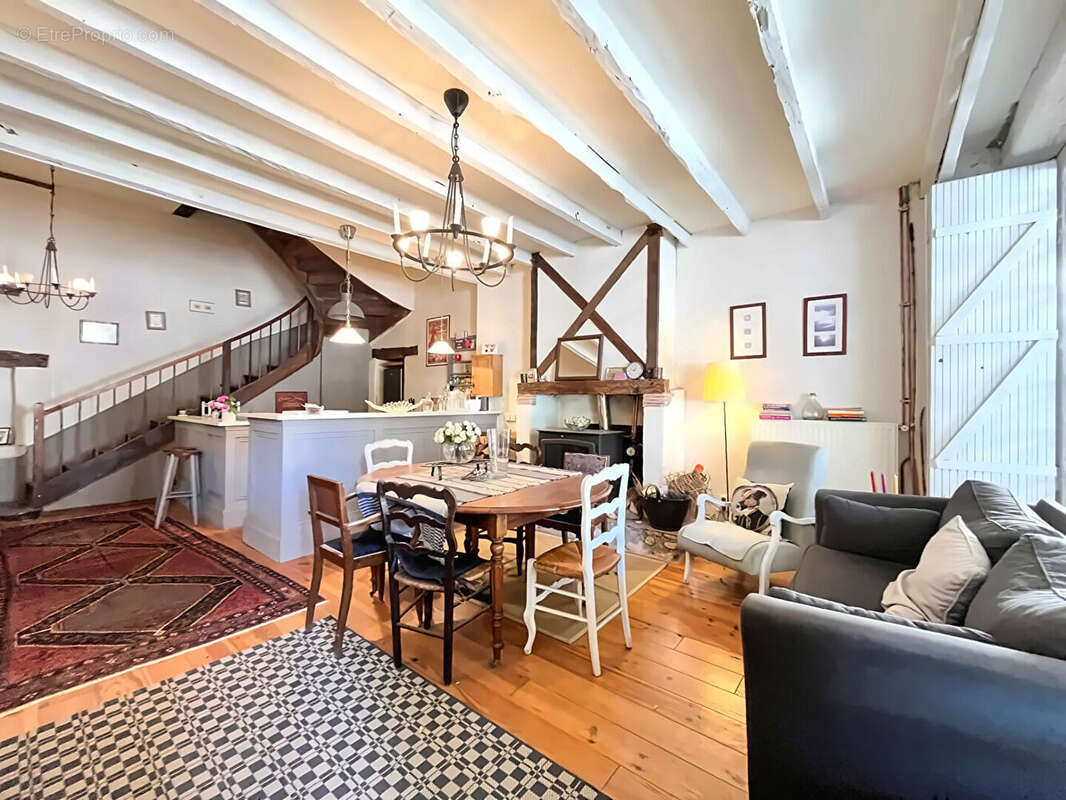 Belle Maison de Village du 14e siècle - photo 4