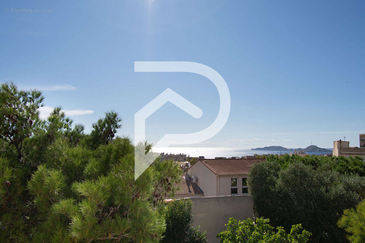 Appartement à MARSEILLE-7E