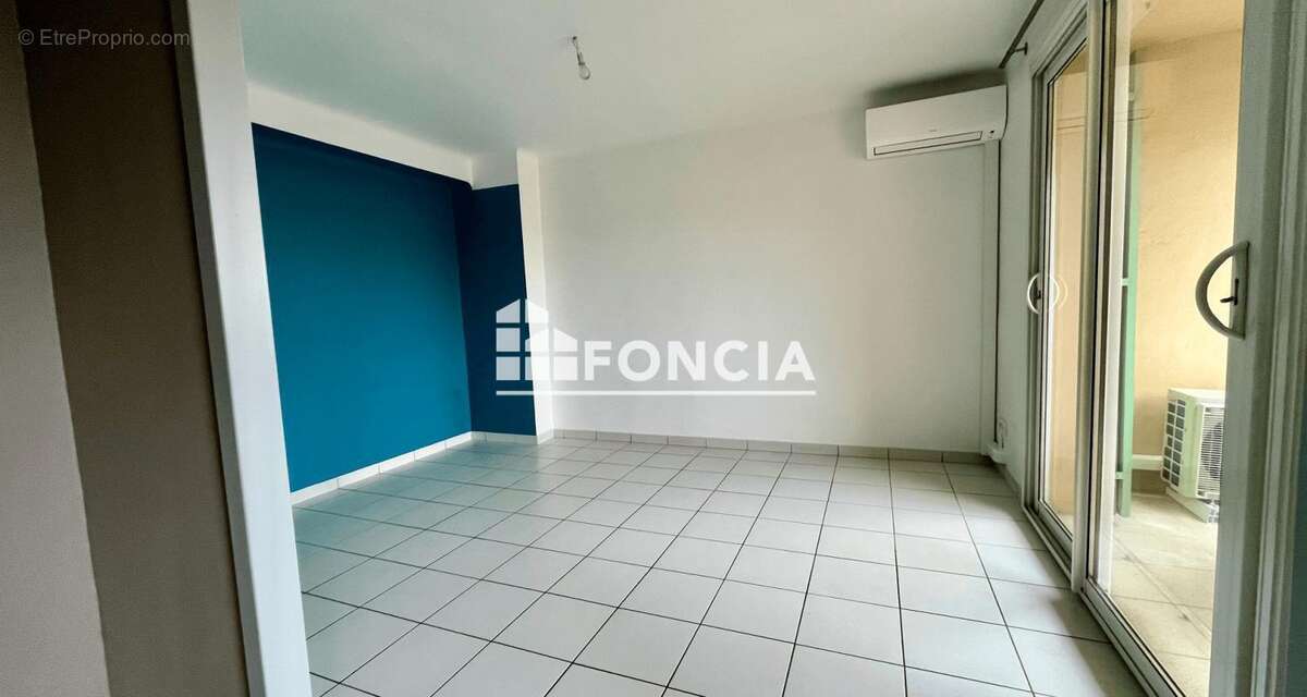 Appartement à SAINT-CYR-SUR-MER
