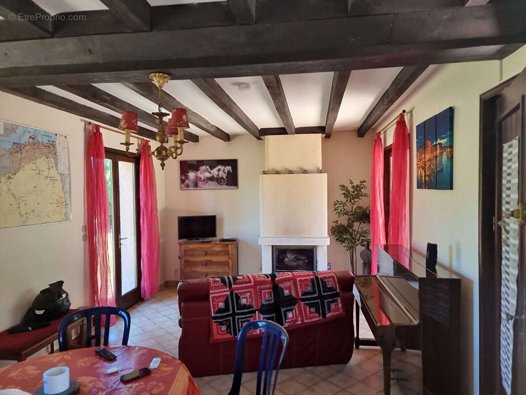 Maison à APPENAI-SOUS-BELLEME