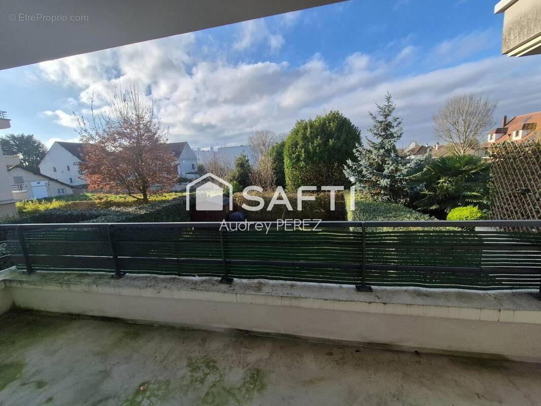 Photo 1 - Appartement à PONTAULT-COMBAULT