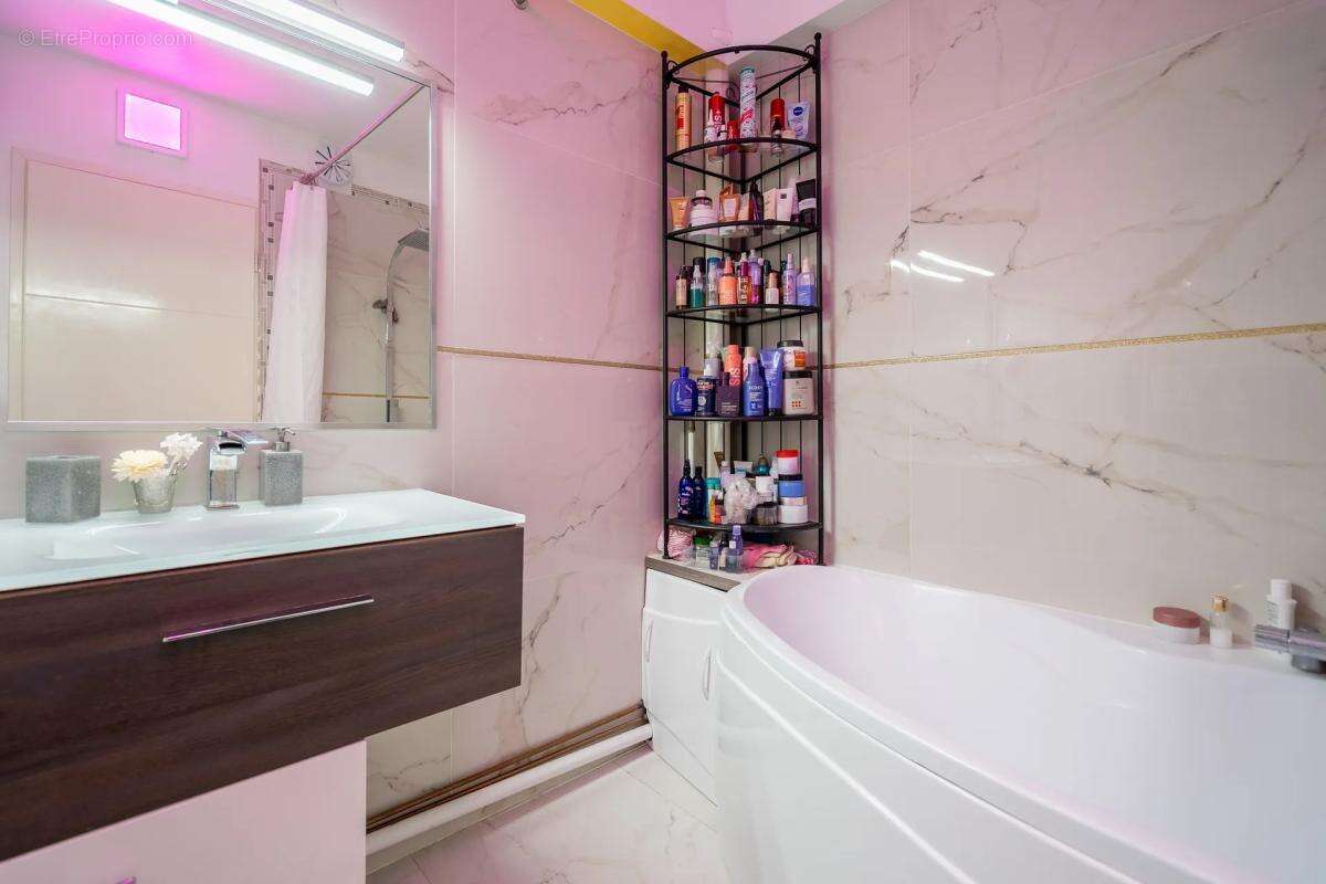 Appartement à ROSNY-SOUS-BOIS