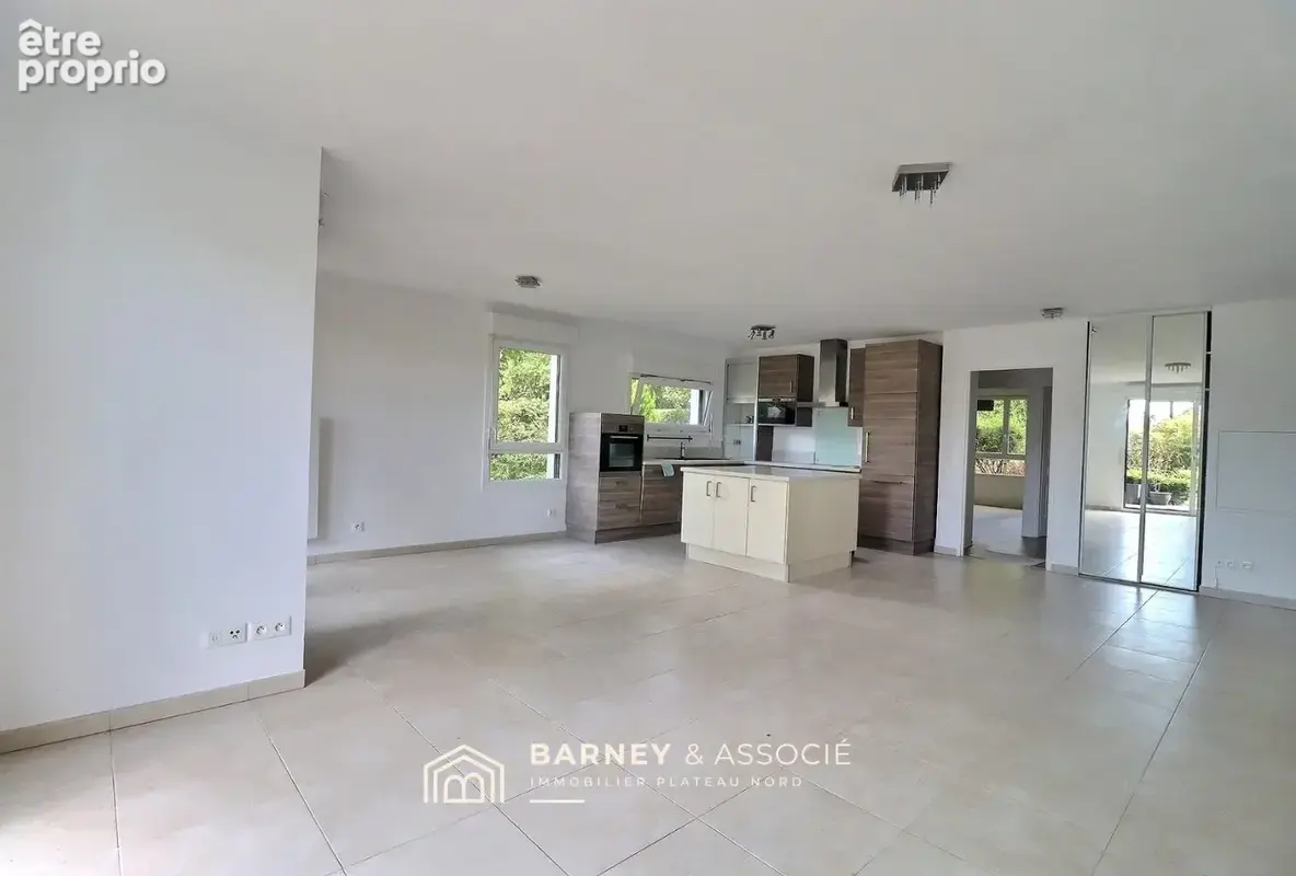Appartement 82 m² à Mont-Saint-Aignan  - photo 3