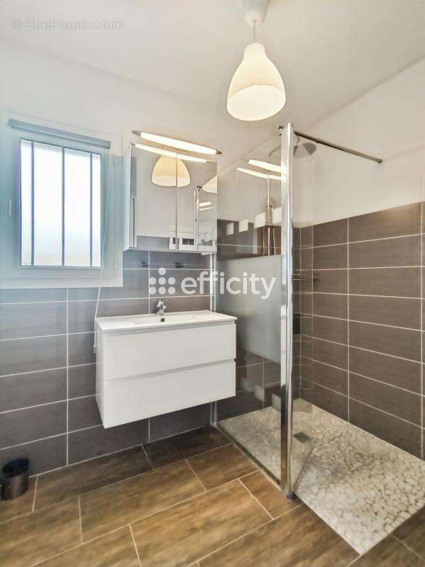 Maison 120 m² à Lagord  - photo 8