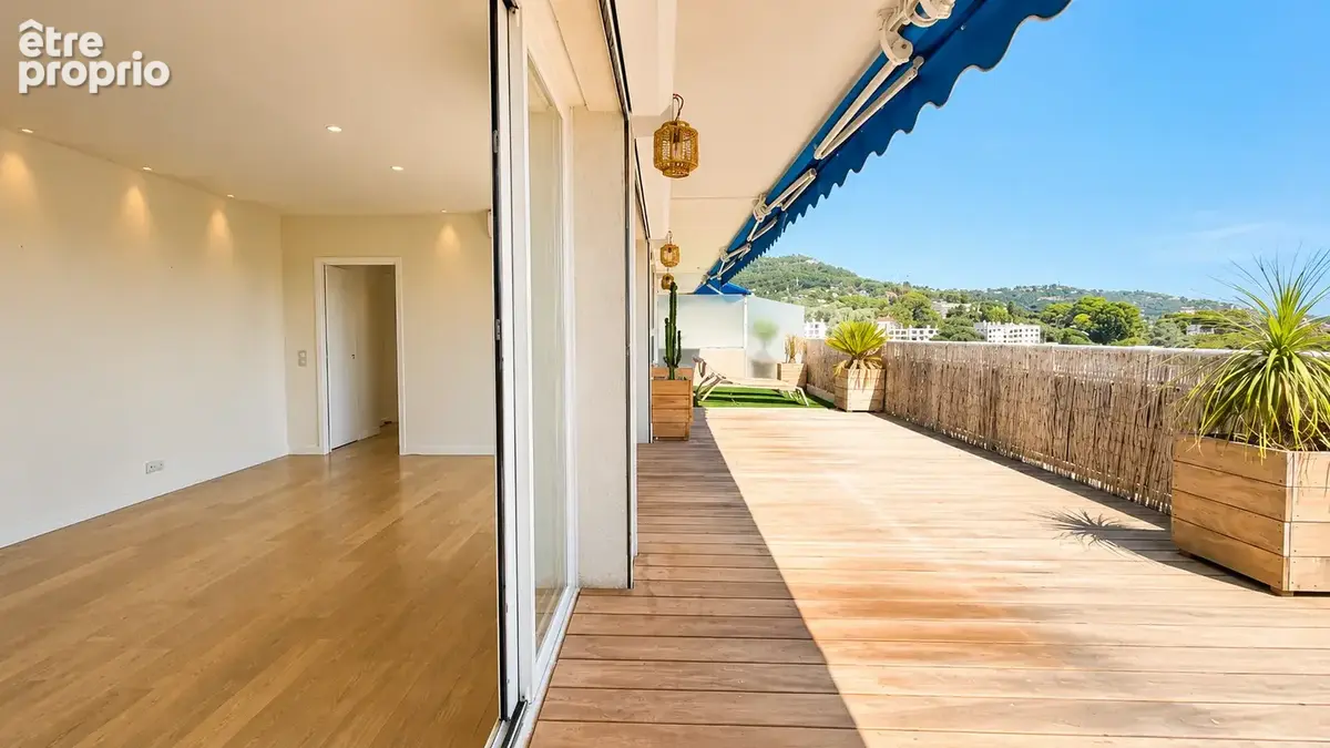 Le Cannet   Dernier Étage Plein Sud avec Terrasse 50m2 - Vue Mer - photo 2