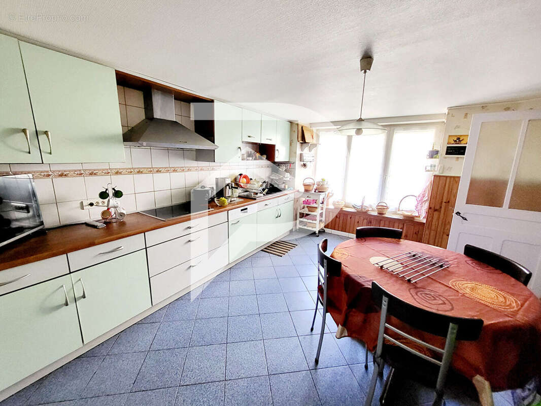 Maison  7 pièce(s) CHAMPSEVRAINE - photo 9