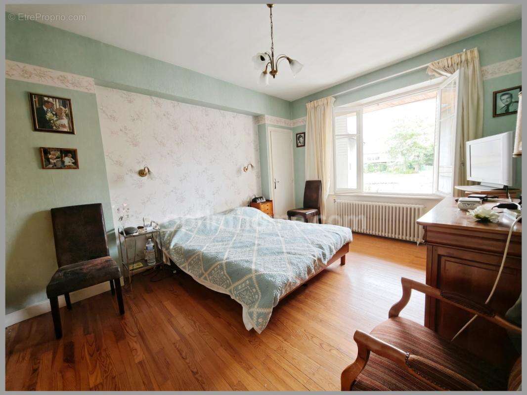 *** exclusivite *** immeuble de rapport + habitation independante + dependances + exterieur *** billom 63160 *** - photo 9