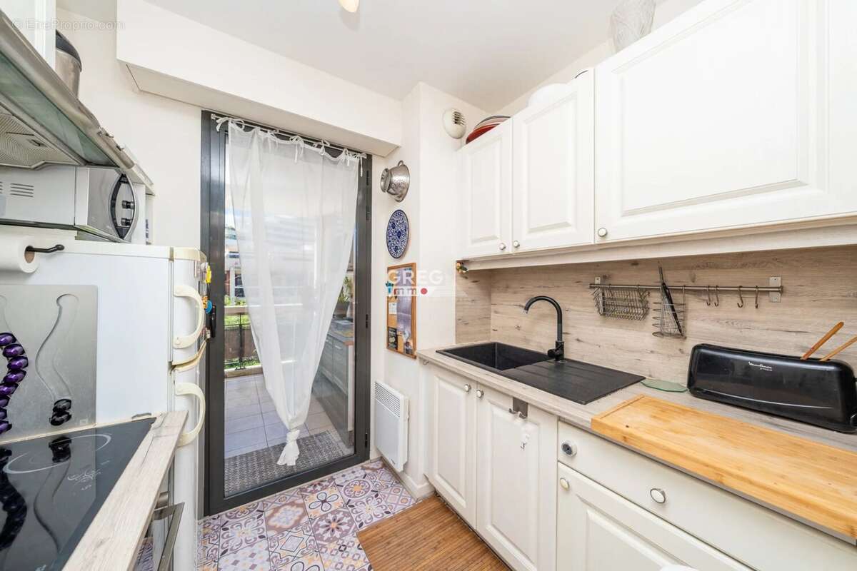 Appartement à VILLENEUVE-LOUBET