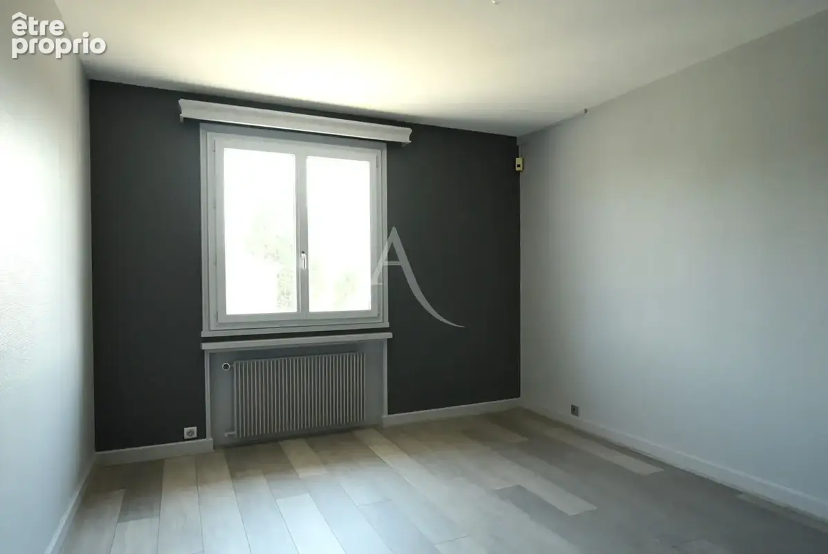 Maison Charnay Les Macon 7 pièce(s) 250 m2 - photo 8