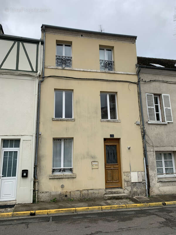 Maison à MEULAN