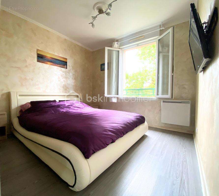 Appartement à SAINT-PIERRE-DU-PERRAY