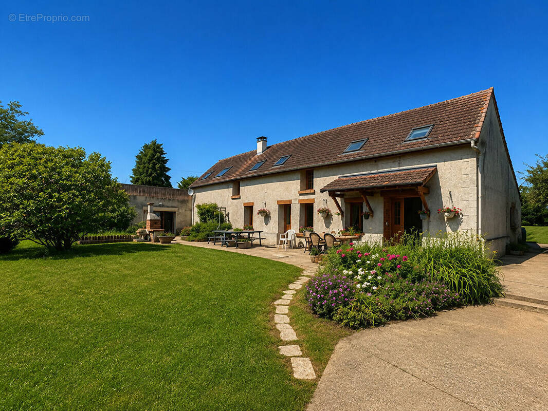 Maison à NEUILLY-EN-THELLE