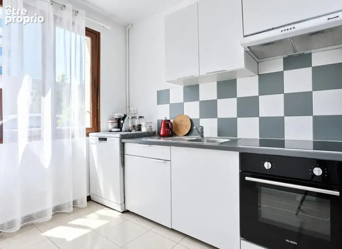 Vente T3 54m2 TALENCE (33400) - photo 2