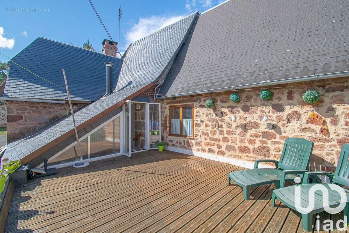 Maison 172 m² à Villac  - photo 3