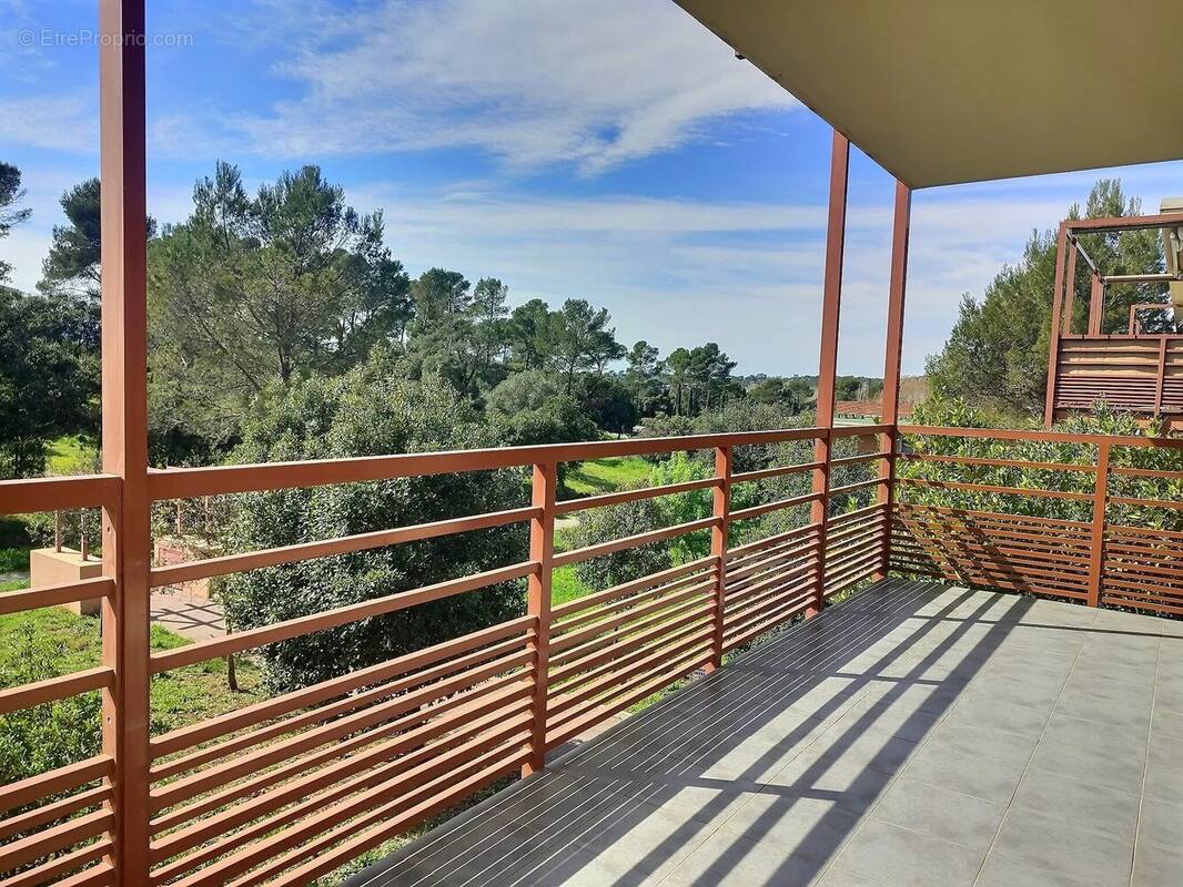 Appartement à FREJUS