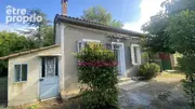 Maison à ENTRAIGUES-SUR-LA-SORGUE