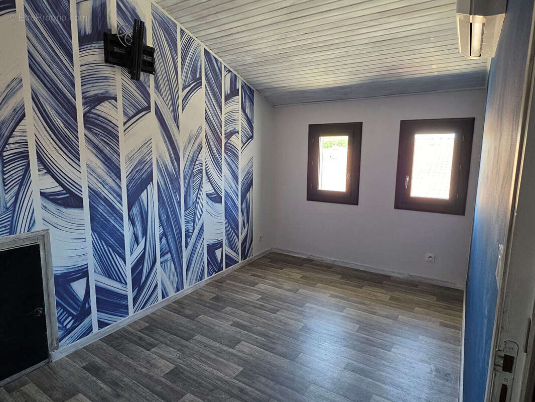 Maison familiale avec piscine et terrain constructible - photo 7