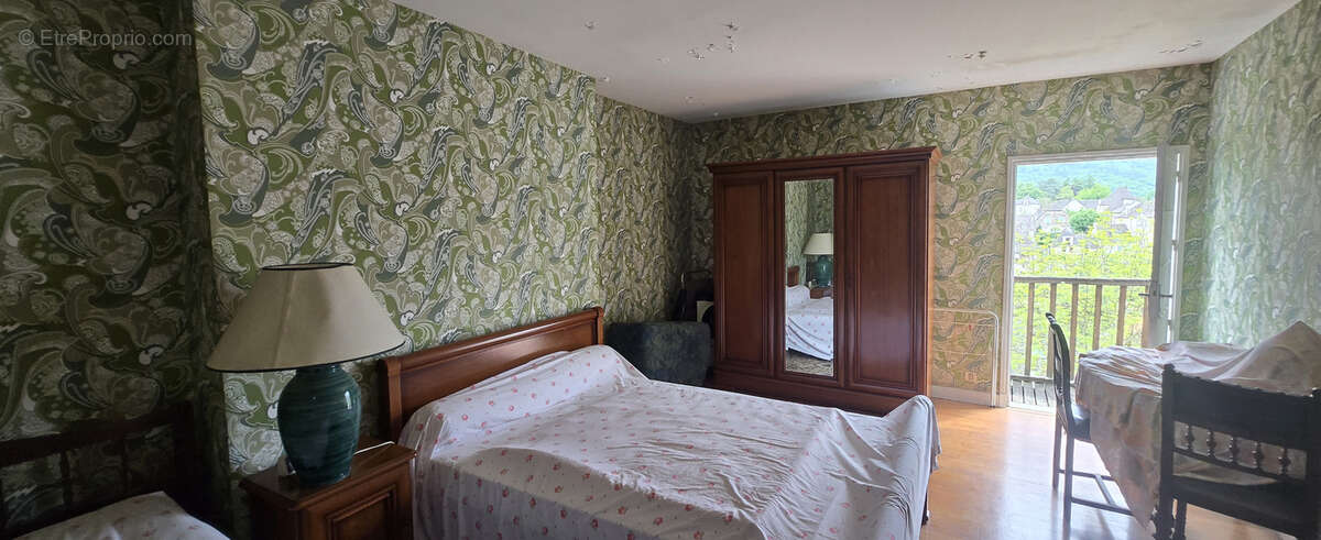 Maison à MONCEAUX-SUR-DORDOGNE