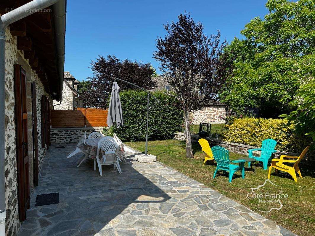 Maison à ARNAC