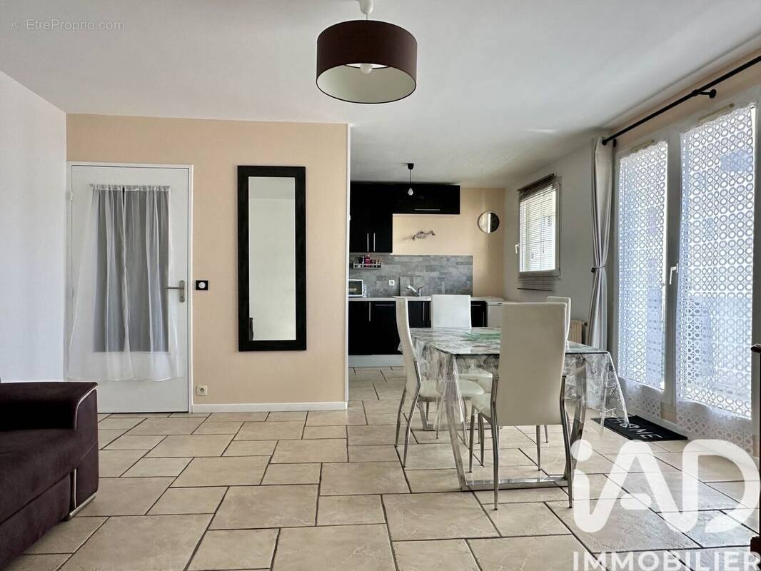 Photo 1 - Appartement à CERGY