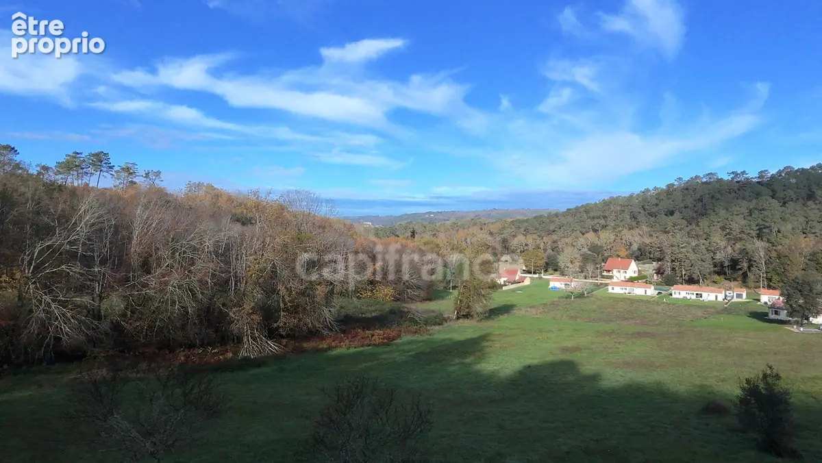 A vendre, maison de 364 m² entourée de plus de 2,5 hectares de terrain à Carsac-Aillac avec 3 gîtes meublés, une maison d'habita - photo 24