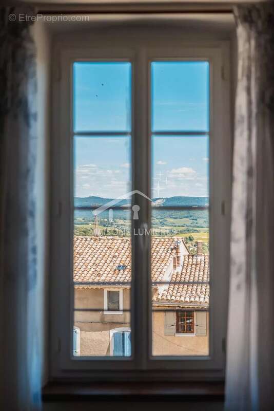 Maison à SAINT-SATURNIN-LES-APT