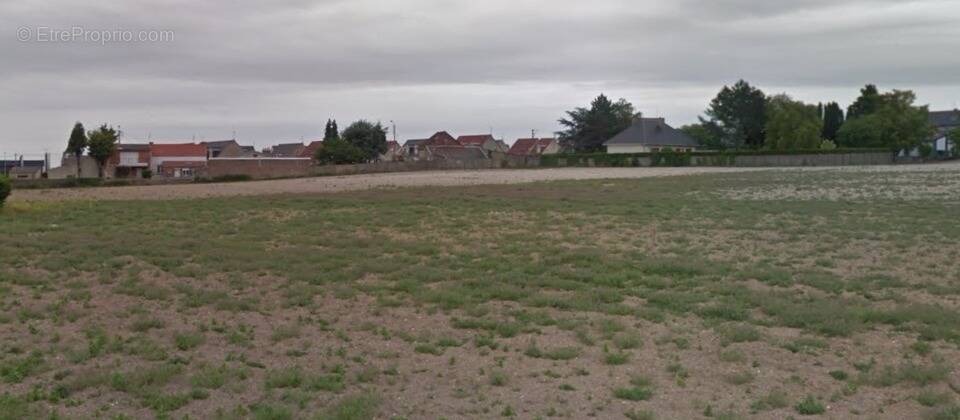 Terrain à SAINS-EN-GOHELLE