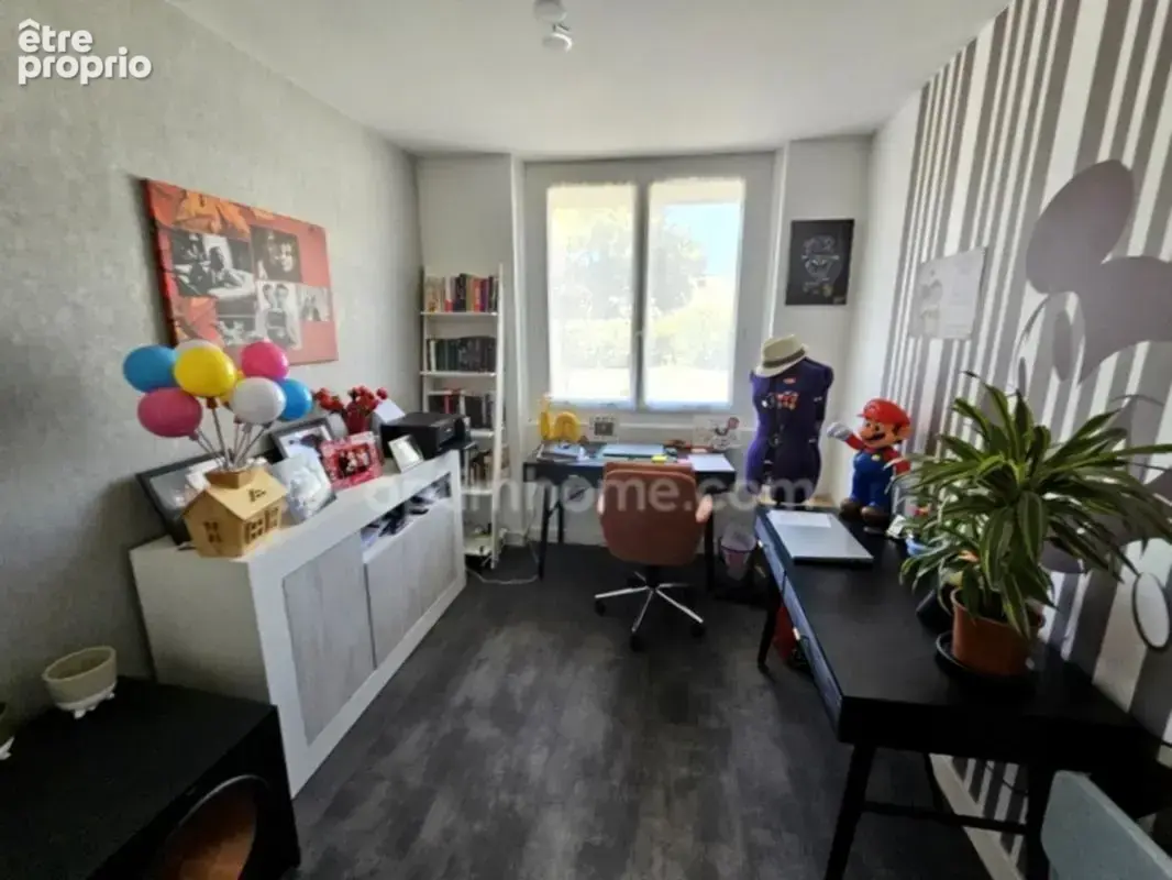 Ensemble immobilier, composé de deux maisons rénovées 135 et 105 m² sur un même terrain de 1900 m² avec piscine Proche de MAGNAC - photo 9
