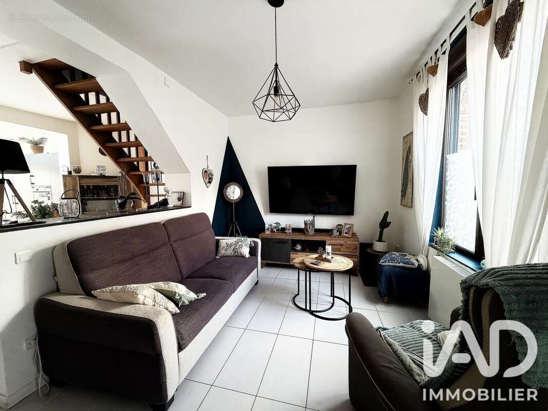 Photo 2 - Maison à GONDECOURT