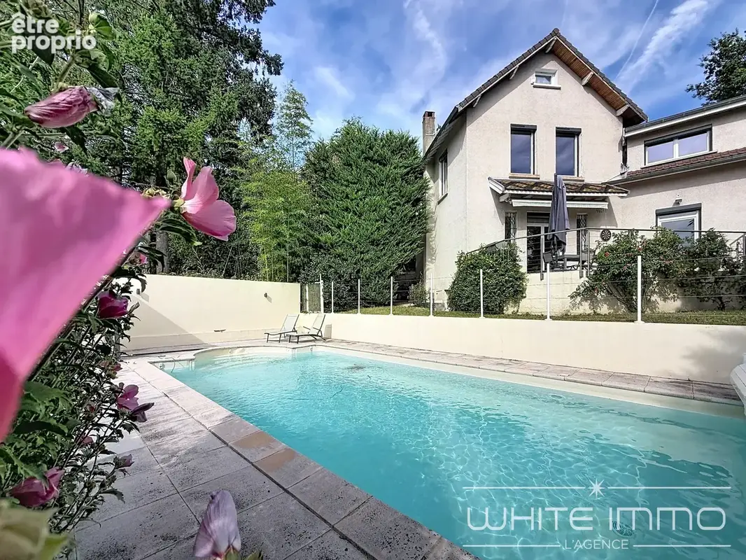 Photo Maison à Francheville au prix de 748 000€